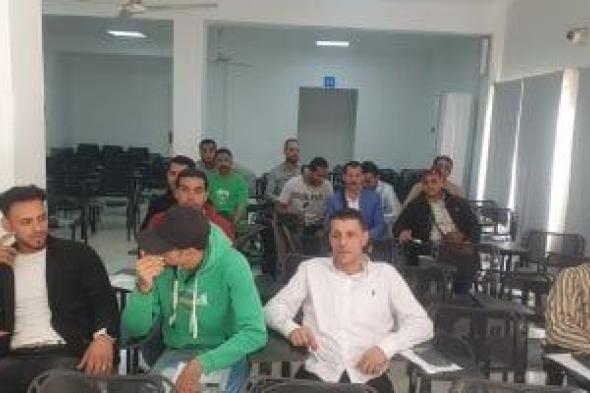 العمل: استمرار اختبارات المتقدمين للعمل فى مهن الكهرباء والميكانيكا بلبنان