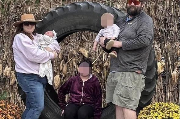 معلمة أمريكية تكتشف حملها أثناء الولادة