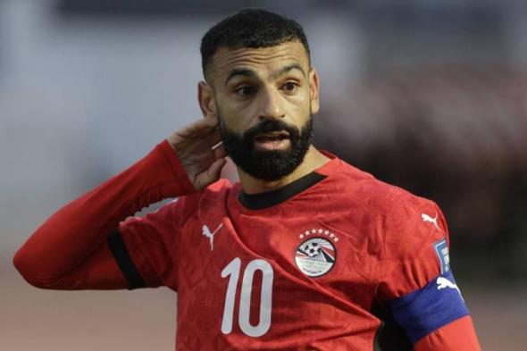 محمد صلاح يعقد اجتماعاً طارئاً مع حسام حسن