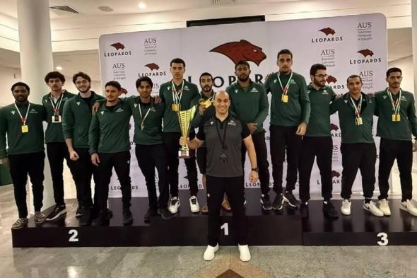 «الشارقة» تفوز ببطولة الجامعات في السباحة