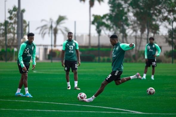 لاعبو الأخضر ينتظمون اليوم في معسكر جدة استعدادًا لوديتي ساحل العاج والجزائر