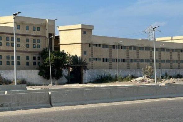 انطلاق تركيب كشافات الطاقة الشمسية لتعزيز الإنارة جنوب بورسعيد في المرحلة الجديدة