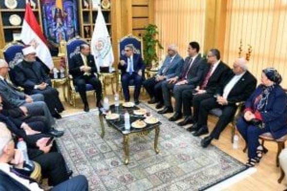 محافظ الدقهلية ورئيس جامعة المنصورة ومفتي الجمهورية يحضرون مؤتمر عيد العلم.