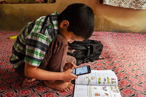 عصا الذكاء الاصطناعي السحرية .. هل تجعل العالم الفقير أغنى؟