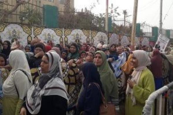 إقبال نسائي مرتفع على لجان انتخابات النواب في بني سويف