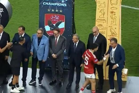 الزمالك يشكو زيزو لتجاهله مصافحة نائب رئيس النادي