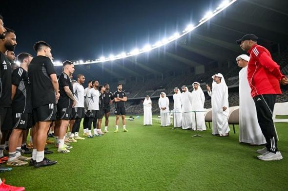 حمدان بن مبارك يشهد تدريبات المنتخب إستعدادا للقاء العراق