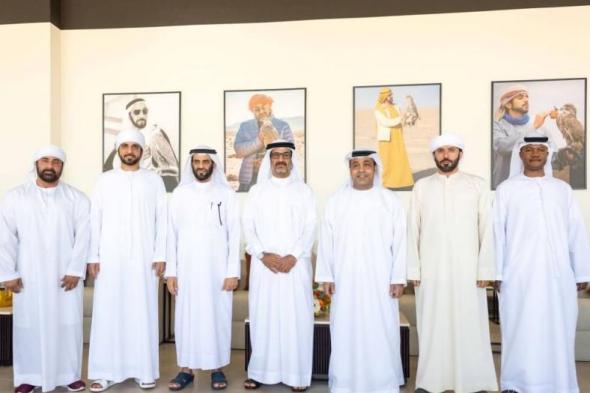 مركز حمدان بن محمد لإحياء التراث يكشف روزنامة «بطولات فزاع»