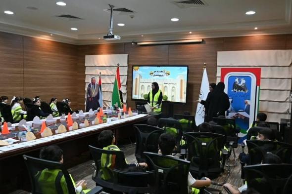 «أشغال الشارقة» تنفذ مـــــبادرة المهــــندس الصغـــير