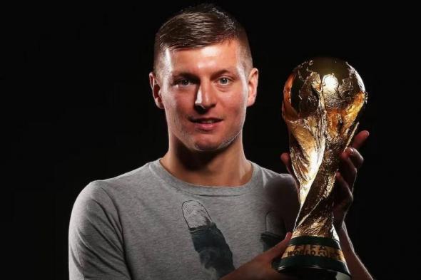 كروس يشيد بنجم ريال مدريد ويكشف عن حياته بعد الاعتزال