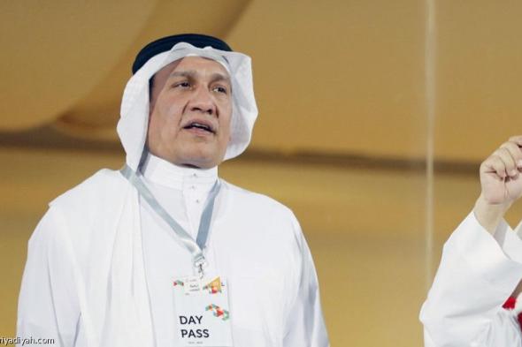 خوقير يؤكد استمرار عباس وجهازه في قيادة الفريق الأول