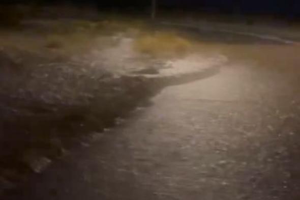 شاهد.. أمطار رعدية غزيرة على أحياء شرق مكة المكرمة