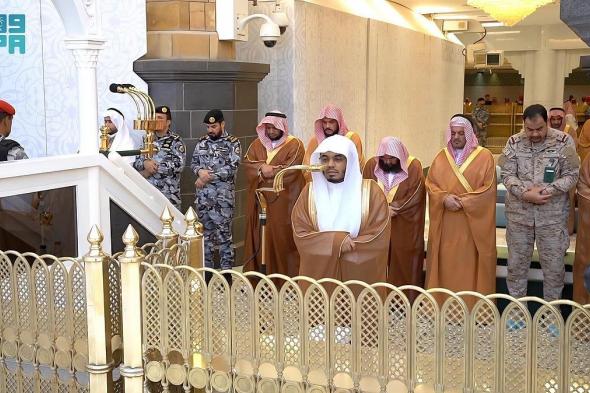 اتباعًا لسنة المصطفى عند الجدب.. جموع المصلين تؤدي صلاة الاستسقاء