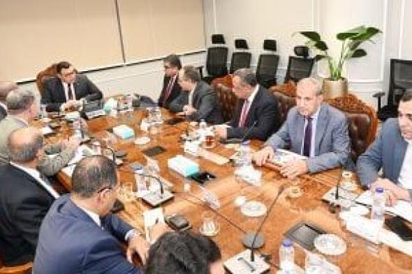 متابعة وزير الإسكان لمشروعات المقاولون العرب في إطار مبادرة “حياة كريمة”