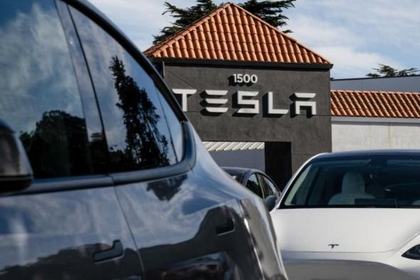 تيسلا تسحب 10500 بطارية «باوروول» للاستخدام المنزلي