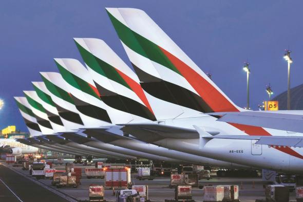 طيران الإمارات تتأهب لموسم سفر مزدحم في مطار دبي خلال شهر ديسمبر