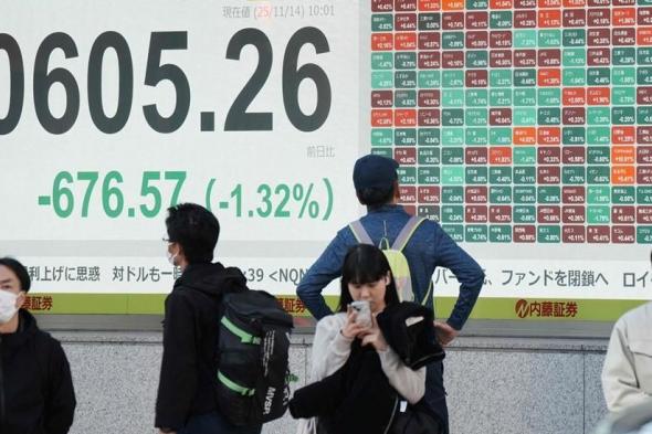 الأسهم الآسيوية تقتفي أثر وول ستريت.. وسوفت بنك يواصل النزف