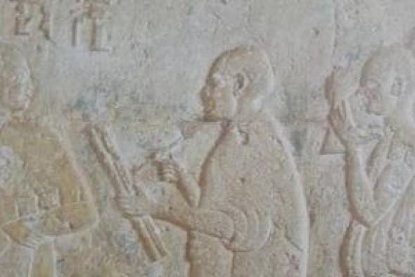 الأثاث الجنائزى وصقل الذهب..حرف يدوية خلدتها مقبرة بيتوزيرس بتونا الجبل