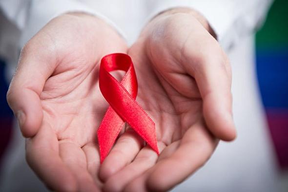 سعود
    الطبية
    توضح
    طرق
    انتقال
    عدوى
    الإيدز