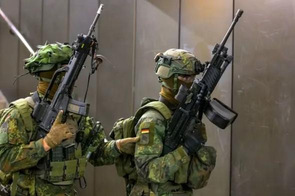 صدق
      أو
      لا
      تصدق..
      سرقة
      شحنة
      ذخيرة
      كانت
      في
      طريقها
      "للجيش
      الألماني"