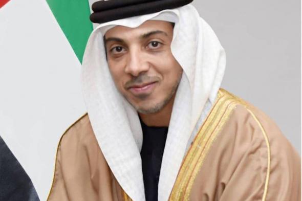 منصور بن زايد يصل إلى البحرين للمشاركة في أعمال القمة الخليجية الـ46