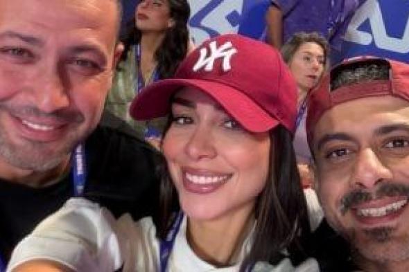 بسنت
شوقى
وفراج
ومروان
موسى
فى
تتويج
مصر
ببطولة
Half
Court
بالإمارات..
صور