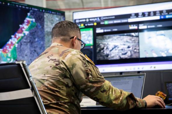 الغارديان:
إسرائيل
تتجسس
على
القوات
الأميركية
في
مركز
التنسيق
بكريات
غات