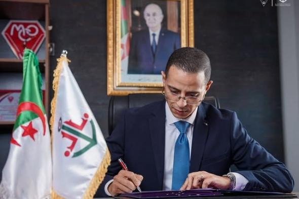 هشام
قناد
رئيسا
جديدا
لمولودية
وهران