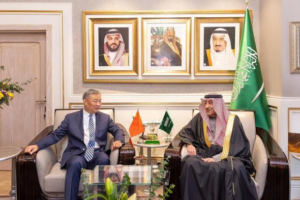 نائب
وزير
الخارجية
يبحث
تعزيز
العلاقات
مع
نظيره
الصيني