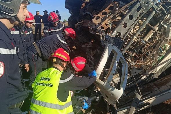 بومرداس..
وفاة
شخص
في
انحراف
وانقلاب
شاحنة
لنقل
الخرسانة 