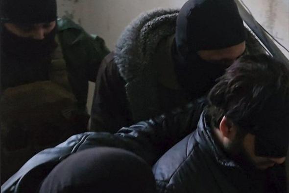 سوريا
    تلقي
    القبض
    على
    5
    مشتبه
    بهم
    في
    هجوم
    تدمر