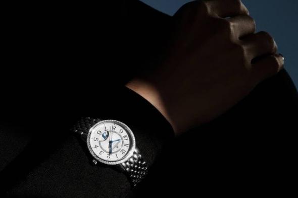 ساعة Jaeger-LeCoultre Rendez-Vous Moon Classic: فن الوقت تحت ضوء القمر