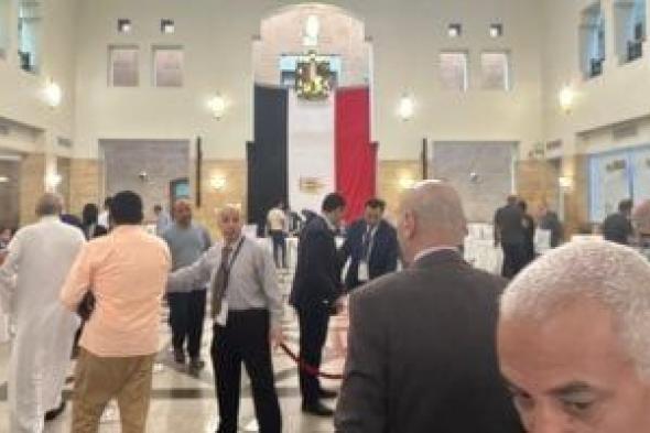 تصويت
المصريين
بالأردن
فى
اليوم
الثانى
لجولة
الإعادة
بانتخابات
النواب