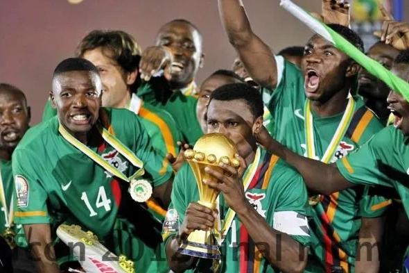 حكايات
      كأس
      الأمم
      الأفريقية
      أمم
      إفريقيا..
      "مفاجآت
      غيرت
      تاريخ
      البطولة"