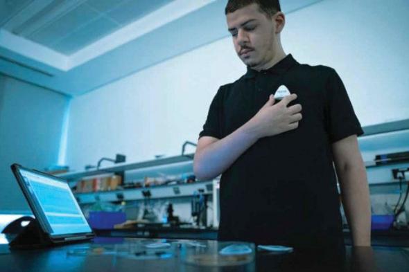 باحثون يبتكرون قطباً كهربائياً لمراقبة القلب والدماغ والعضلات