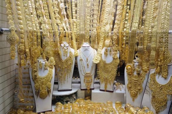 بعد
      زيادة
      50%
      هذا
      العام
      ..
      ما
      مصير
      أسعار
      الذهب
      في
      الإمارات
      خلال
      عام
      2026؟