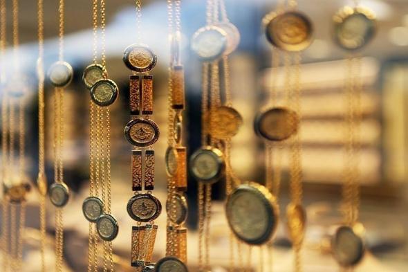 الذهب
    يرتفع
    إلى
    مستوى
    قياسي
    في
    المعاملات
    الفورية
    بنسبة
    (0.5%)