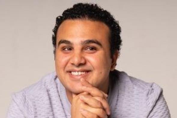 أحمد
رضوان:
منى
زكى
دعمتنى
فى
فيلم
الست
واتعلمت
منها
كتير