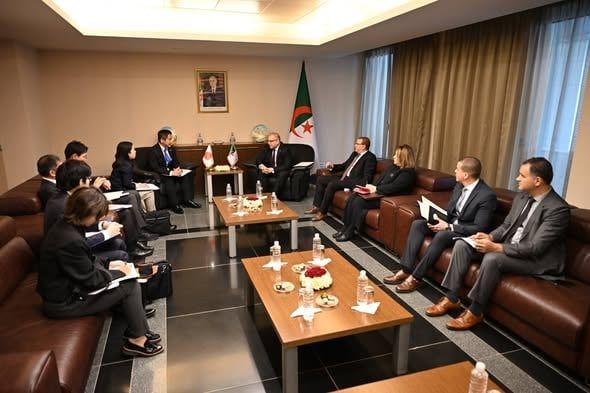 مقرمان
يعقد
جلسة
عمل
مع
نائب
وزير
الشؤون
الخارجية
البرلماني
لليابان