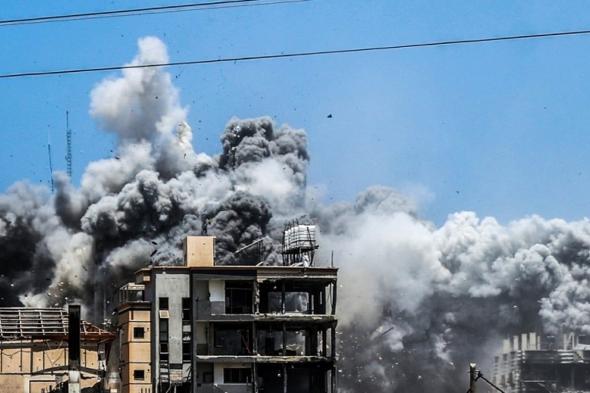 استشهاد
    طفل
    في
    الشجاعية
    وقصف
    شرق
    غزة
    وسط
    اتهامات
    بخرق
    وقف
    إطلاق
    النار