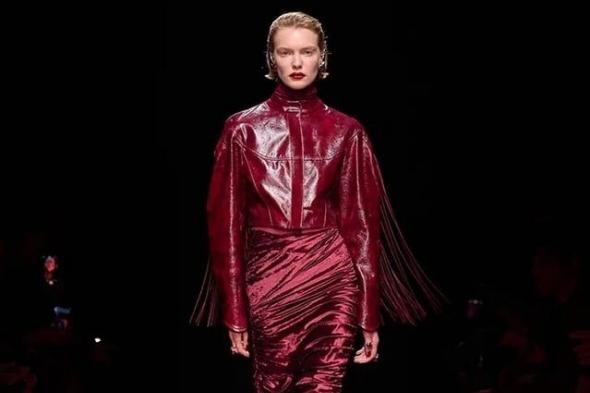 ألوان الأزياء 2026: رمزية وتنسيق يعكس طاقاتك الإيجابية