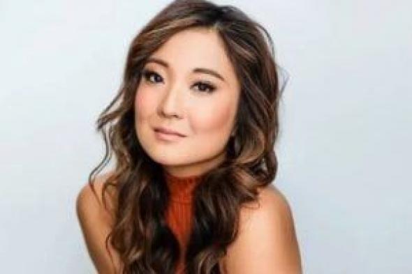 آشلي
بارك
تكشف
عن
هوايتها
الغريبة
أثناء
تصوير
مسلسل
Emily
in
Paris