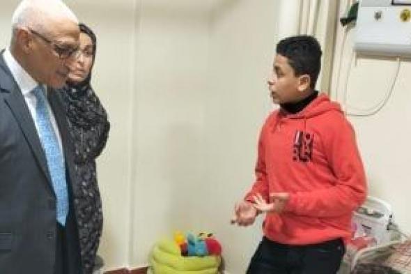 محافظ
شمال
سيناء
يزور
مستشفى
العريش
للاطمئنان
على
المصابين
الفلسطينيين