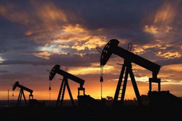 النفط
    يتراجع
    وبرنت
    يتجه
    لأطول
    سلسلة
    خسائر
    سنوية