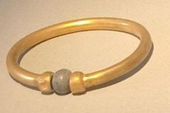 اليوم
محاكمة
المتهمين
بسرقة
الأسورة
الأثرية
من
المتحف
المصرى