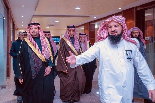 محافظ
    الدوادمي
    يدشّن
    الهوية
    البصرية
    الجديدة
    ومواقع
    جمعية
    ثقة
    الإلكترونية