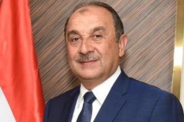 وزير
قطاع
الأعمال
يهنئ
العاملين
وقيادات
الشركات
بعيد
الميلاد