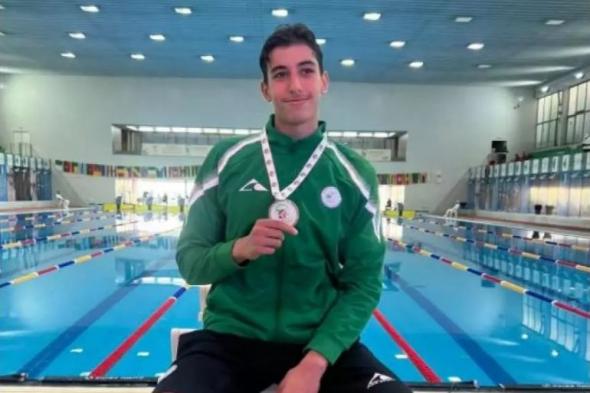 دحامنة
يحطم
الرقم
القياسي
الوطني
لسباق
800
متر
سباحة
حرة