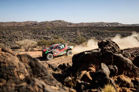 المملكة
    تستعد
    لانطلاق
    النسخة
    السابعة
    من
    رالي
    داكار