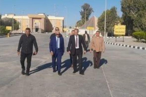 محافظ
شمال
سيناء
يتفقد
معبرى
رفح
والعوجة
لمتابعة
دخول
المساعدات
لغزة